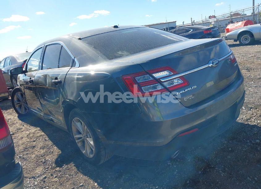Photo 3 of 2016 Ford Taurus SE (VIN 1FAHP2D86GG119978)