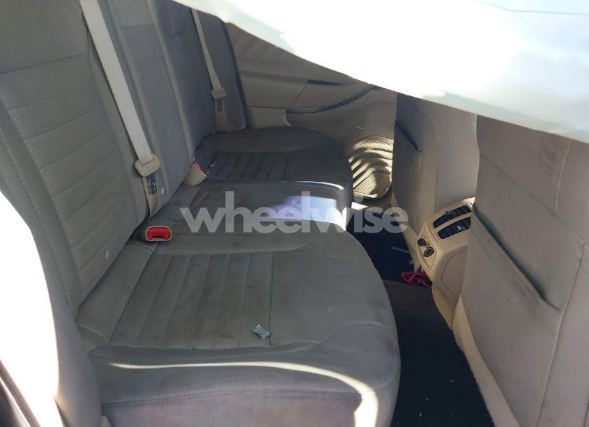 Photo 8 of 2016 Ford Taurus SE (VIN 1FAHP2D86GG119978)