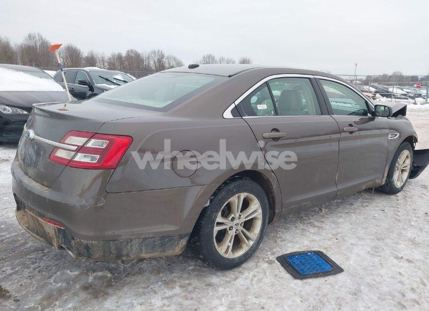 Photo 4 of 2016 Ford Taurus SE (VIN 1FAHP2D86GG133606)