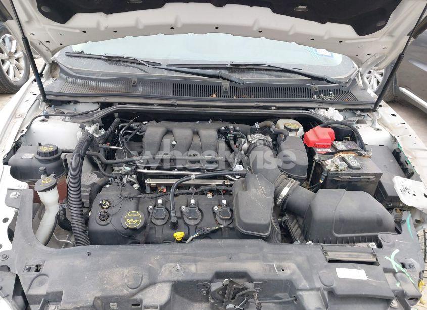 Photo 10 of 2017 Ford Taurus SE (VIN 1FAHP2D86HG125815)