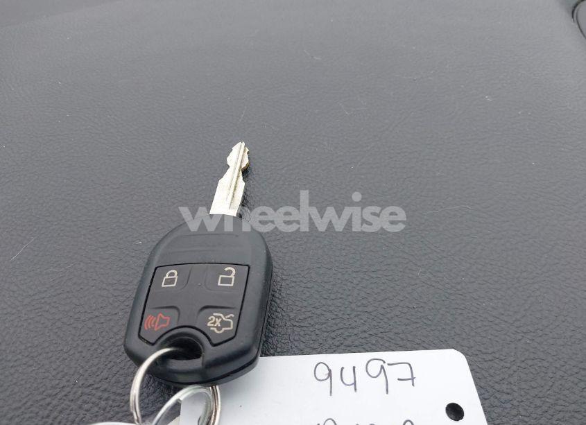 Photo 11 of 2017 Ford Taurus SE (VIN 1FAHP2D86HG125815)