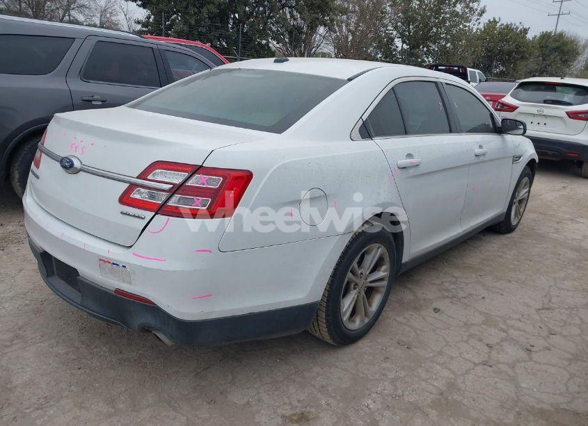 Photo 4 of 2017 Ford Taurus SE (VIN 1FAHP2D86HG125815)