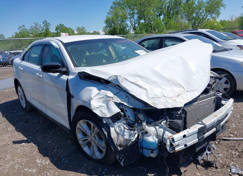 2018 Ford Taurus SE (VIN 1FAHP2D86JG125013) main photo