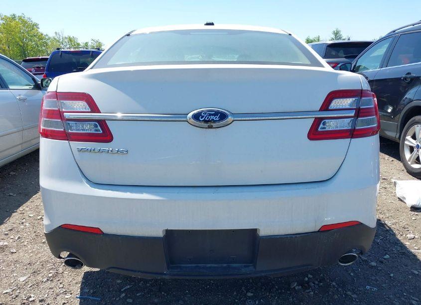 Photo 16 of 2018 Ford Taurus SE (VIN 1FAHP2D86JG125013)
