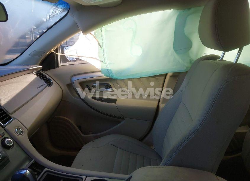 Photo 5 of 2013 Ford Taurus SE (VIN 1FAHP2D87DG176542)