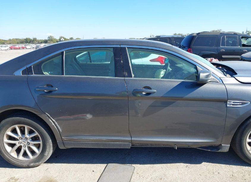Photo 13 of 2015 Ford Taurus SE (VIN 1FAHP2D87FG107000)