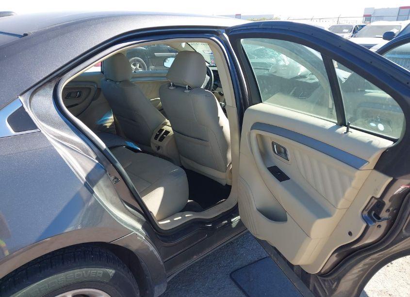 Photo 8 of 2015 Ford Taurus SE (VIN 1FAHP2D87FG107000)
