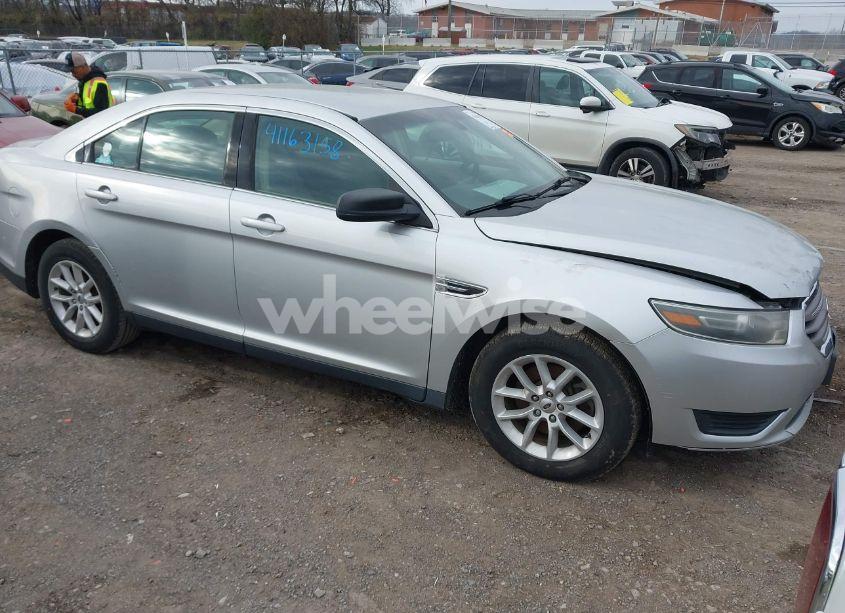 2015 Ford Taurus SE (VIN 1FAHP2D87FG127991) main photo