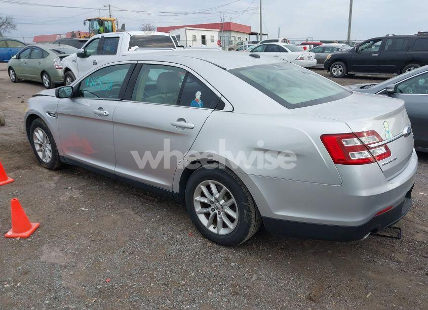 Photo 3 of 2015 Ford Taurus SE (VIN 1FAHP2D87FG127991)