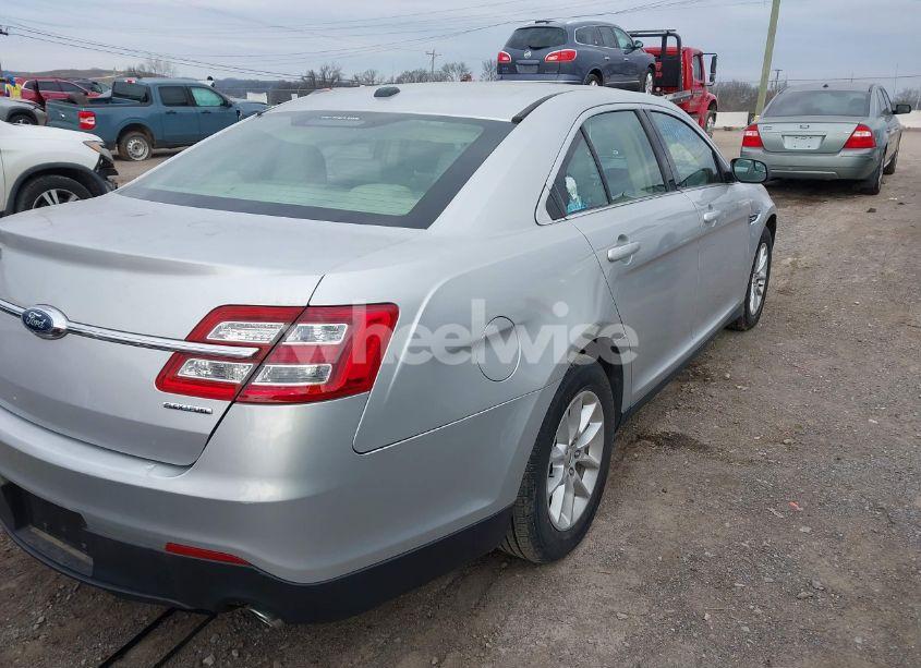 Photo 4 of 2015 Ford Taurus SE (VIN 1FAHP2D87FG127991)