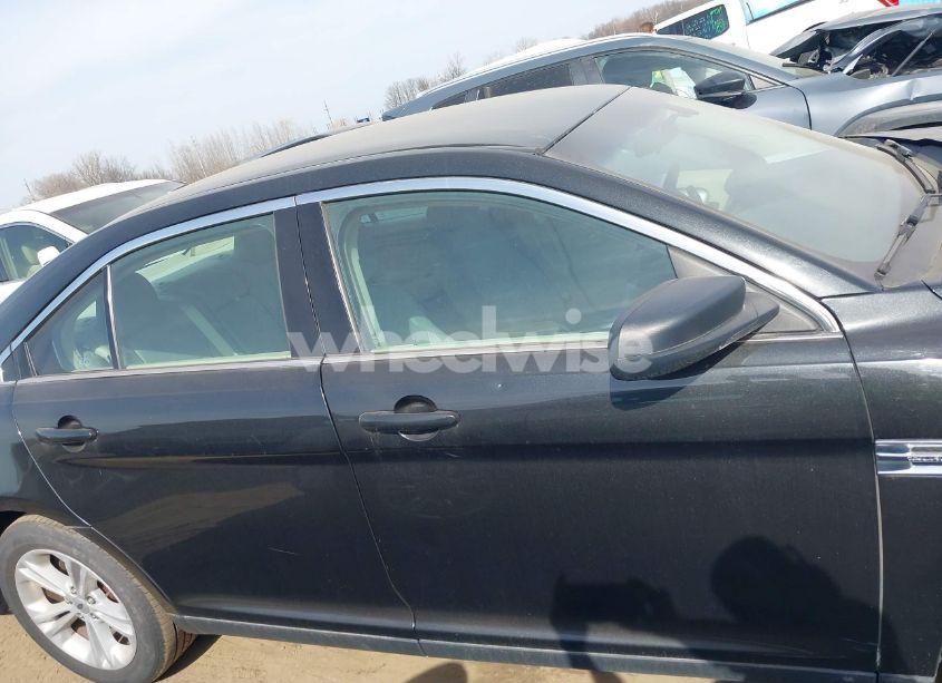 Photo 13 of 2015 Ford Taurus SE (VIN 1FAHP2D87FG130549)