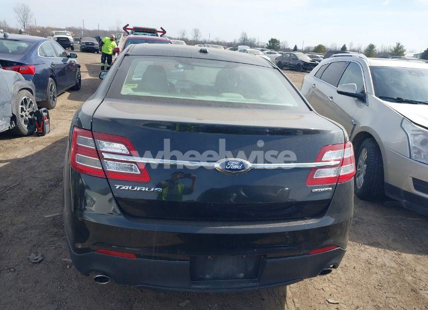 Photo 16 of 2015 Ford Taurus SE (VIN 1FAHP2D87FG130549)