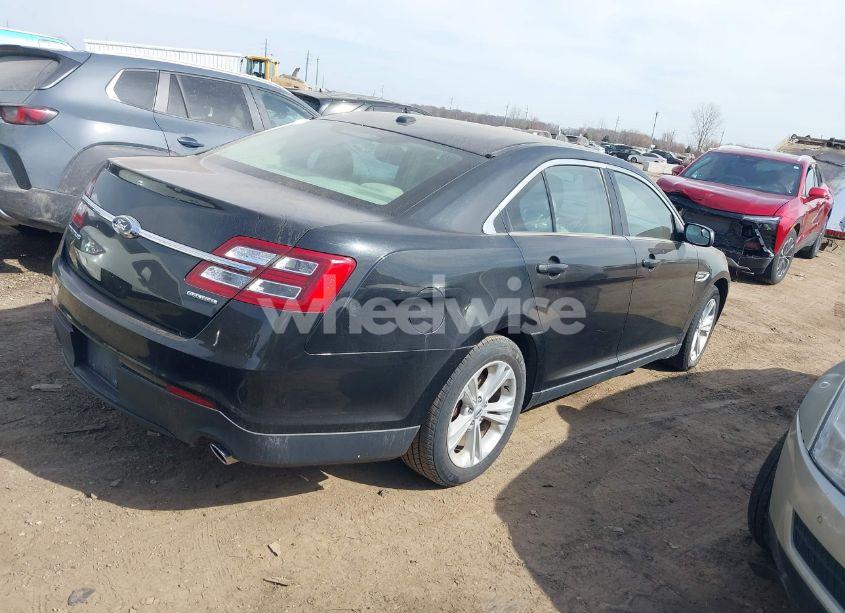 Photo 4 of 2015 Ford Taurus SE (VIN 1FAHP2D87FG130549)