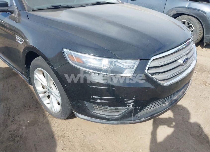 Photo 6 of 2015 Ford Taurus SE (VIN 1FAHP2D87FG130549)
