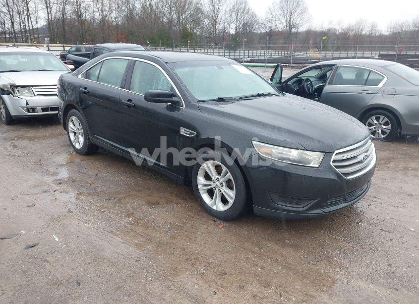 2015 Ford Taurus SE (VIN 1FAHP2D87FG134083) main photo
