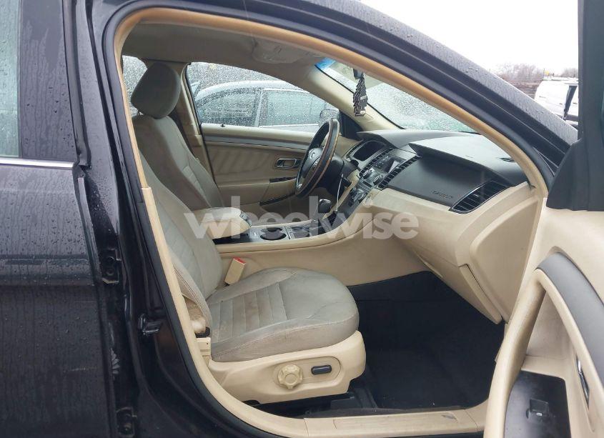 Photo 5 of 2015 Ford Taurus SE (VIN 1FAHP2D87FG134083)