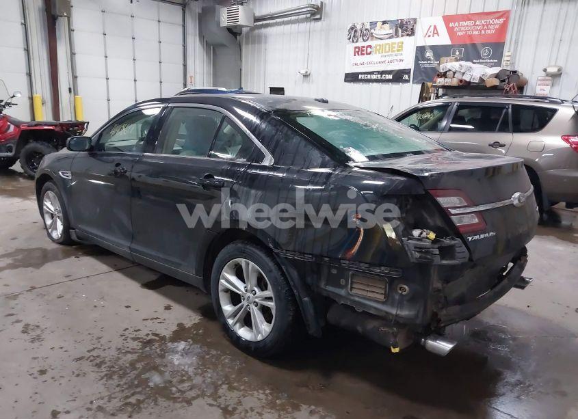 Photo 3 of 2015 Ford Taurus SE (VIN 1FAHP2D87FG170503)