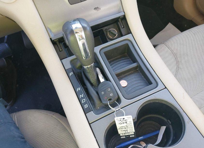 Photo 11 of 2015 Ford Taurus SE (VIN 1FAHP2D87FG200549)