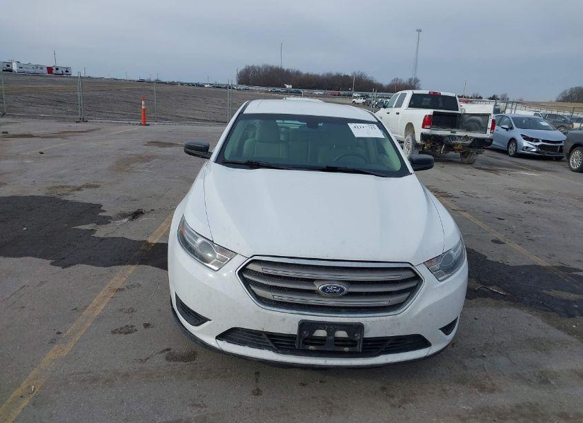 Photo 6 of 2016 Ford Taurus SE (VIN 1FAHP2D87GG113669)