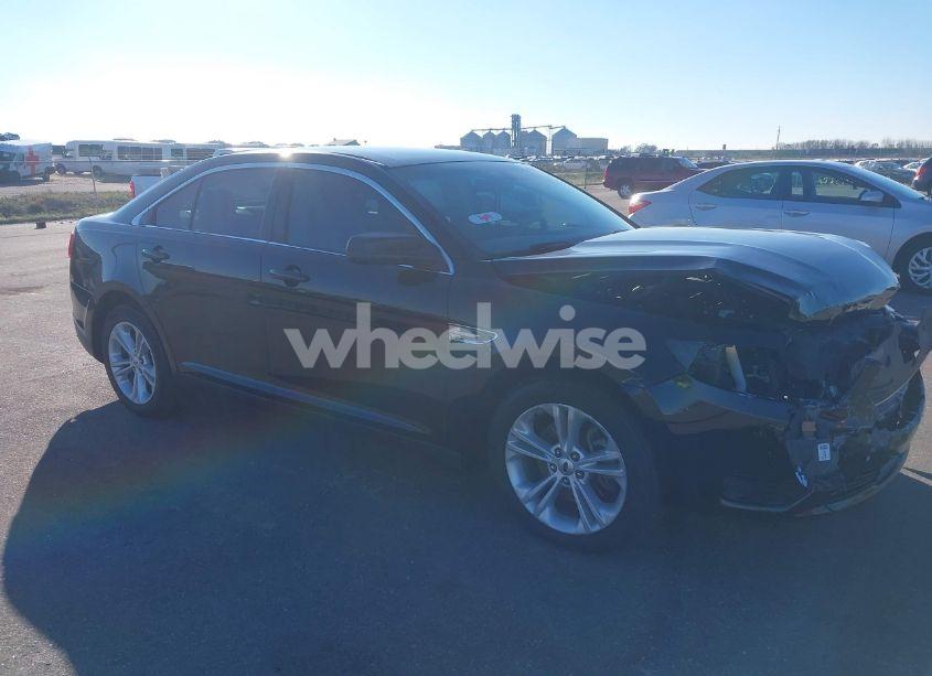 2016 Ford Taurus SE (VIN 1FAHP2D87GG141164) main photo