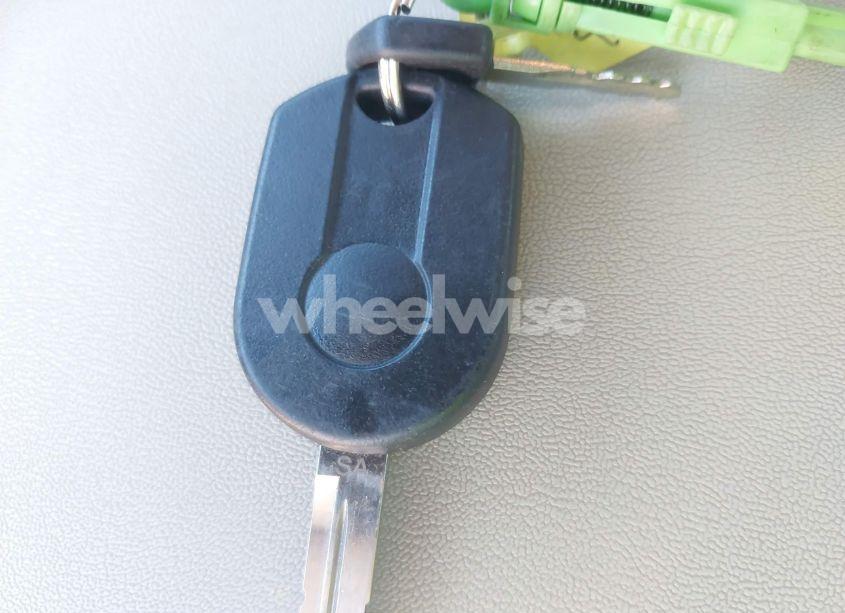 Photo 11 of 2016 Ford Taurus SE (VIN 1FAHP2D87GG141164)