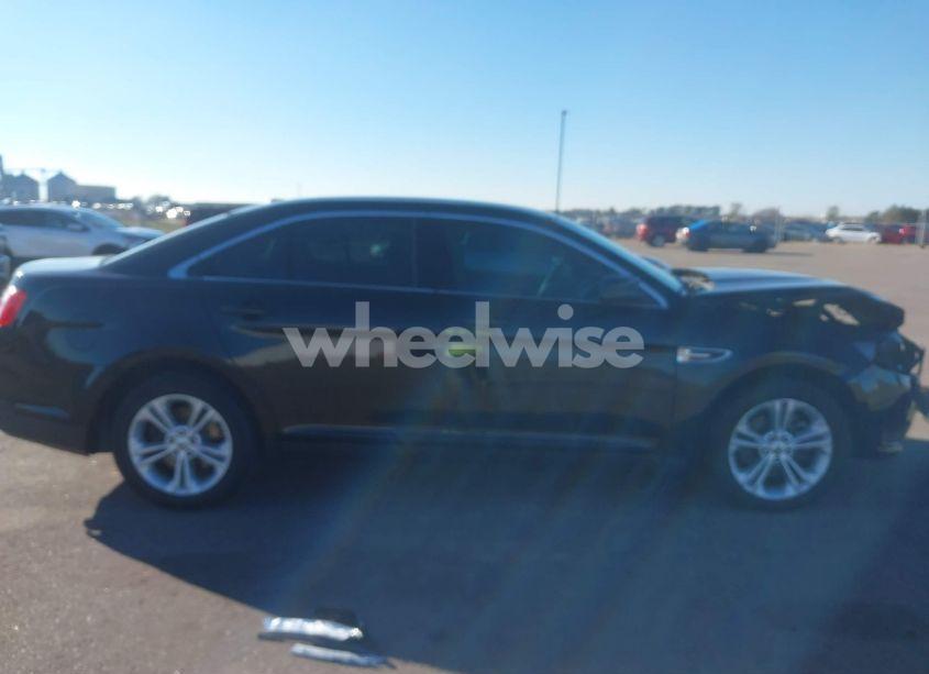 Photo 13 of 2016 Ford Taurus SE (VIN 1FAHP2D87GG141164)