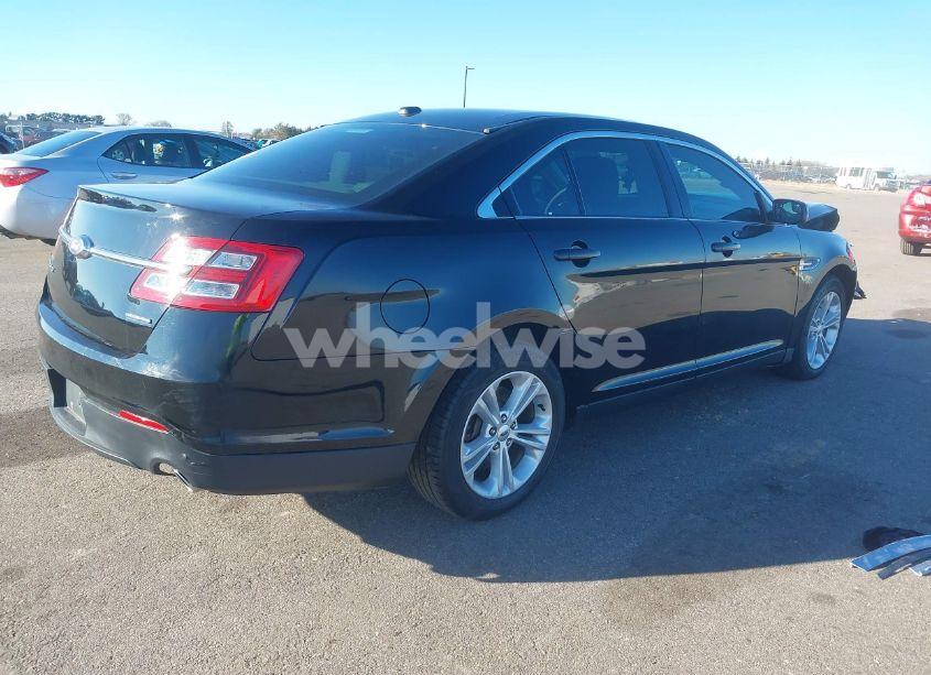 Photo 4 of 2016 Ford Taurus SE (VIN 1FAHP2D87GG141164)