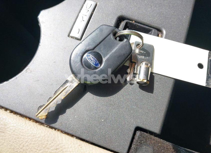 Photo 11 of 2017 Ford Taurus SE (VIN 1FAHP2D87HG105699)