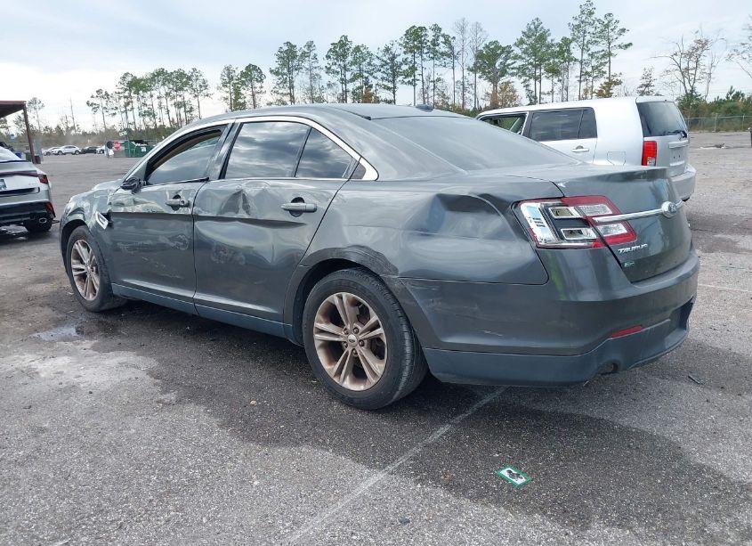 Photo 3 of 2017 Ford Taurus SE (VIN 1FAHP2D87HG135835)