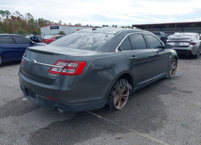 Photo 4 of 2017 Ford Taurus SE (VIN 1FAHP2D87HG135835)