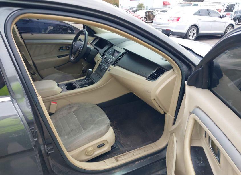 Photo 5 of 2017 Ford Taurus SE (VIN 1FAHP2D87HG135835)