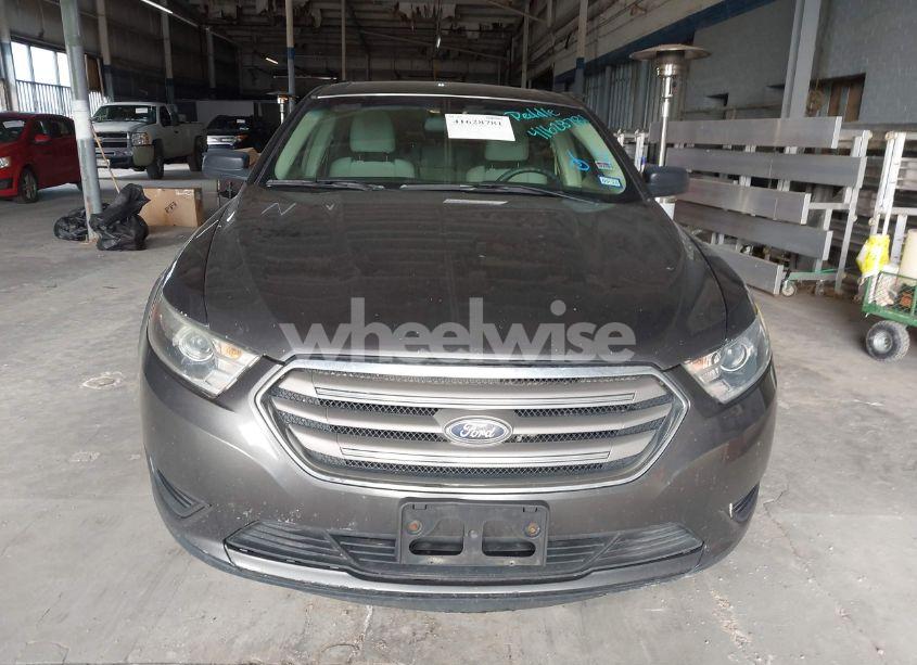 Photo 6 of 2017 Ford Taurus SE (VIN 1FAHP2D87HG137553)