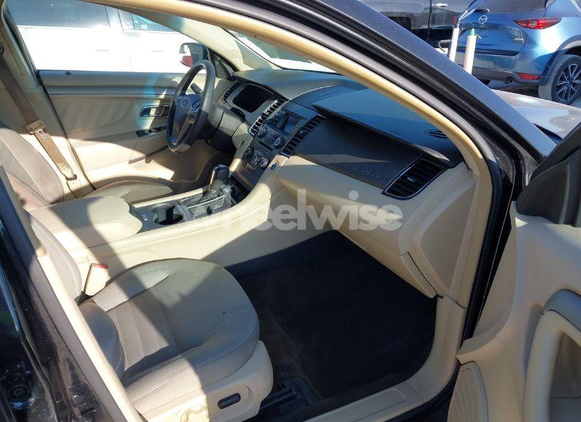 Photo 5 of 2013 Ford Taurus SE (VIN 1FAHP2D88DG215557)