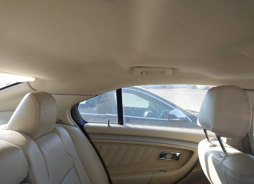 Photo 8 of 2015 Ford Taurus SE (VIN 1FAHP2D88FG153645)