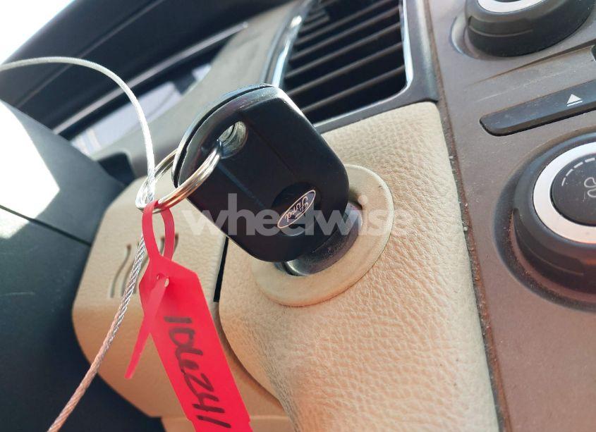 Photo 11 of 2015 Ford Taurus SE (VIN 1FAHP2D88FG190422)