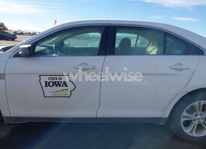 Photo 14 of 2015 Ford Taurus SE (VIN 1FAHP2D88FG190422)