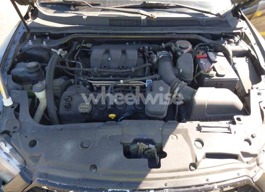 Photo 10 of 2015 Ford Taurus SE (VIN 1FAHP2D88FG192543)