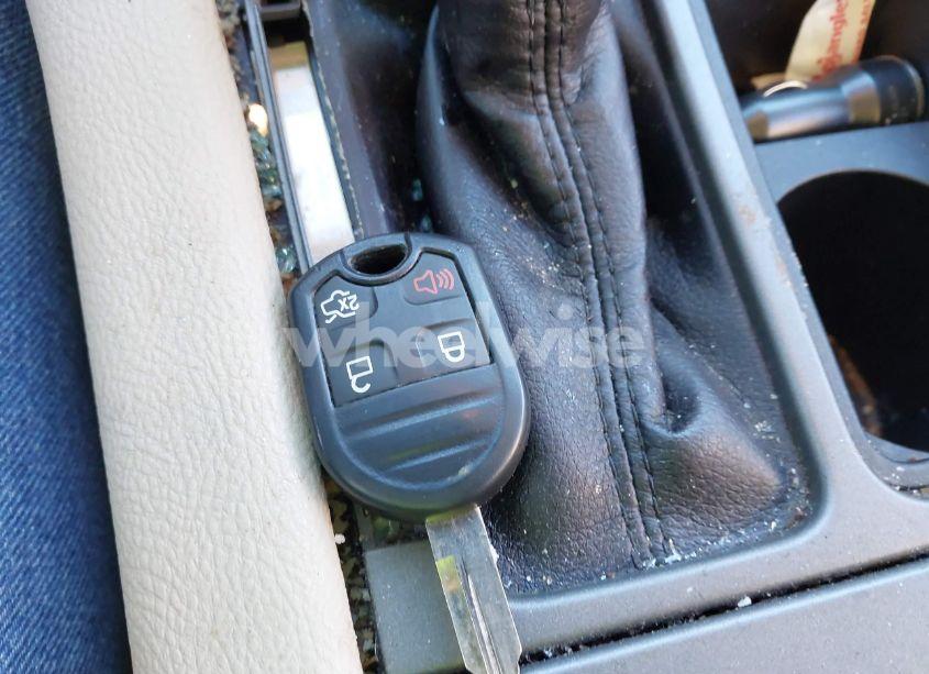 Photo 11 of 2016 Ford Taurus SE (VIN 1FAHP2D88GG121635)