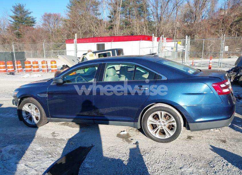 Photo 14 of 2016 Ford Taurus SE (VIN 1FAHP2D88GG121635)