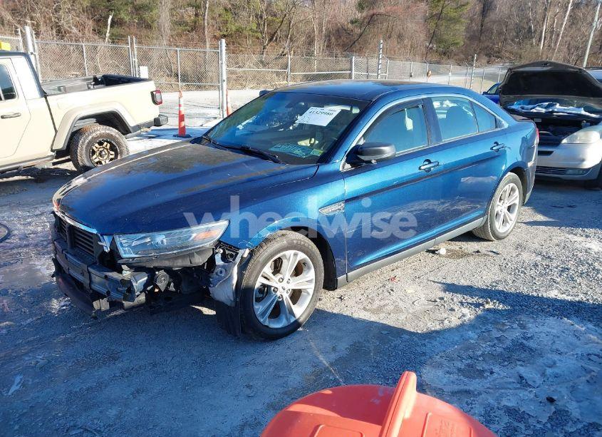 Photo 2 of 2016 Ford Taurus SE (VIN 1FAHP2D88GG121635)
