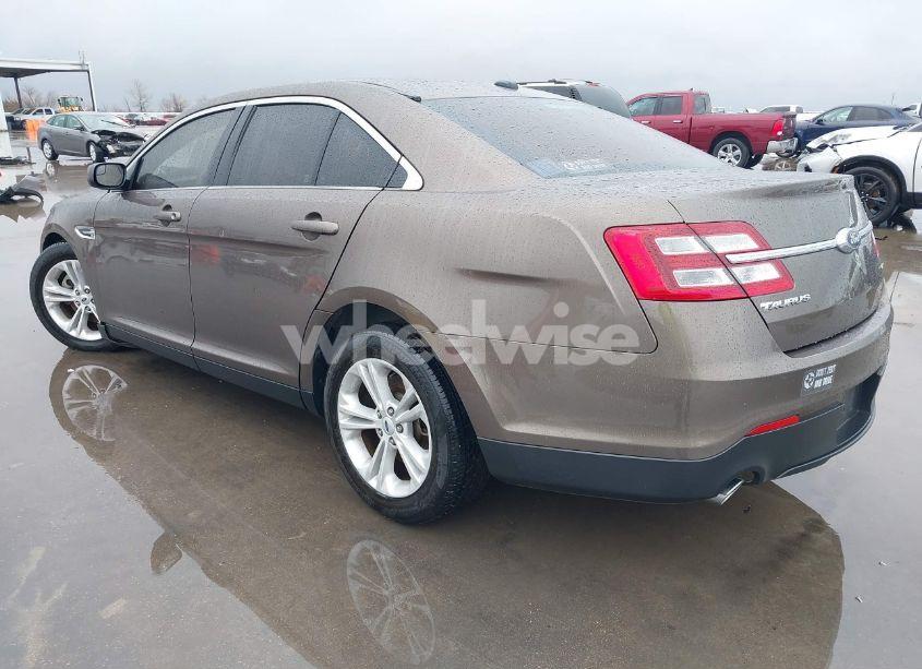 Photo 3 of 2016 Ford Taurus SE (VIN 1FAHP2D88GG149192)