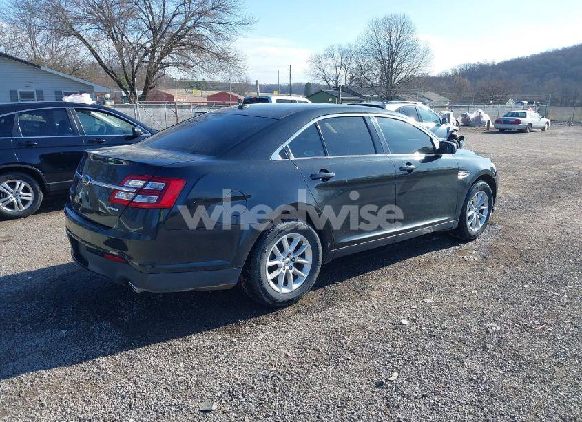 Photo 4 of 2013 Ford Taurus SE (VIN 1FAHP2D8XDG108283)