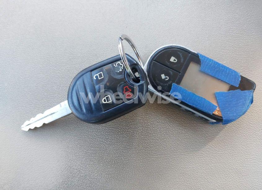 Photo 11 of 2014 Ford Taurus SE (VIN 1FAHP2D8XEG114067)