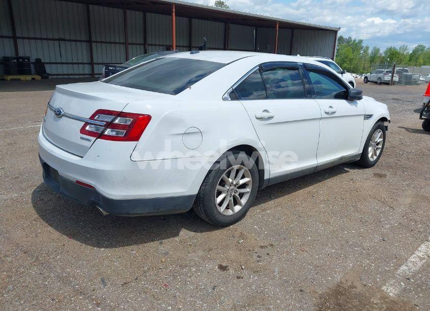 Photo 4 of 2014 Ford Taurus SE (VIN 1FAHP2D8XEG145366)
