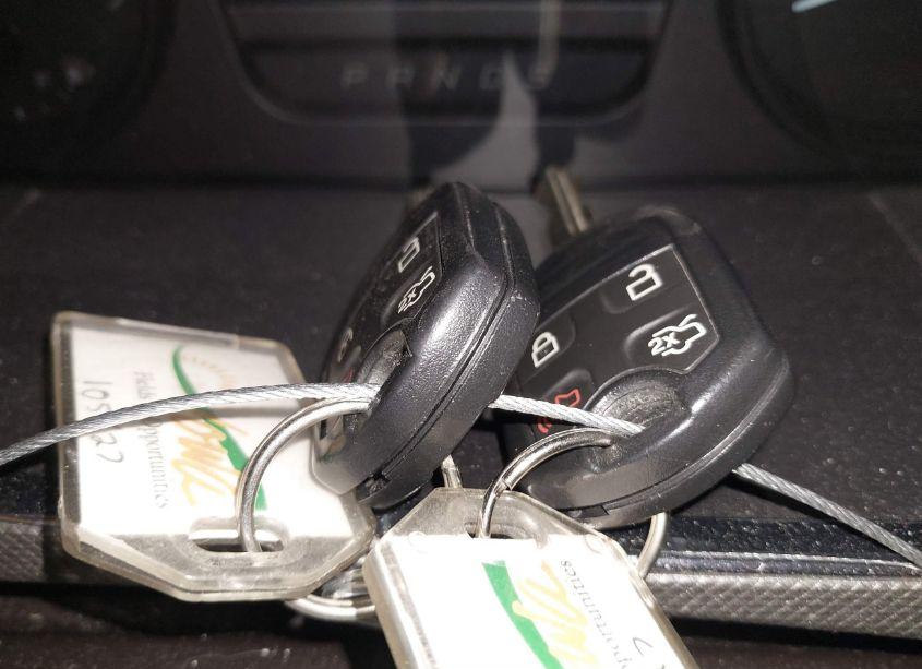 Photo 11 of 2015 Ford Taurus SE (VIN 1FAHP2D8XFG154313)