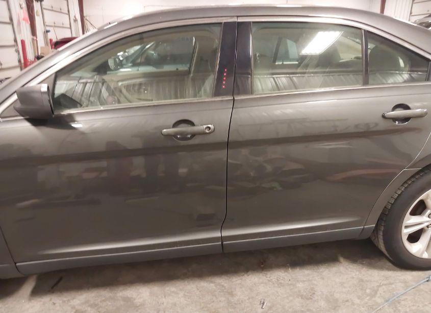 Photo 14 of 2015 Ford Taurus SE (VIN 1FAHP2D8XFG154313)