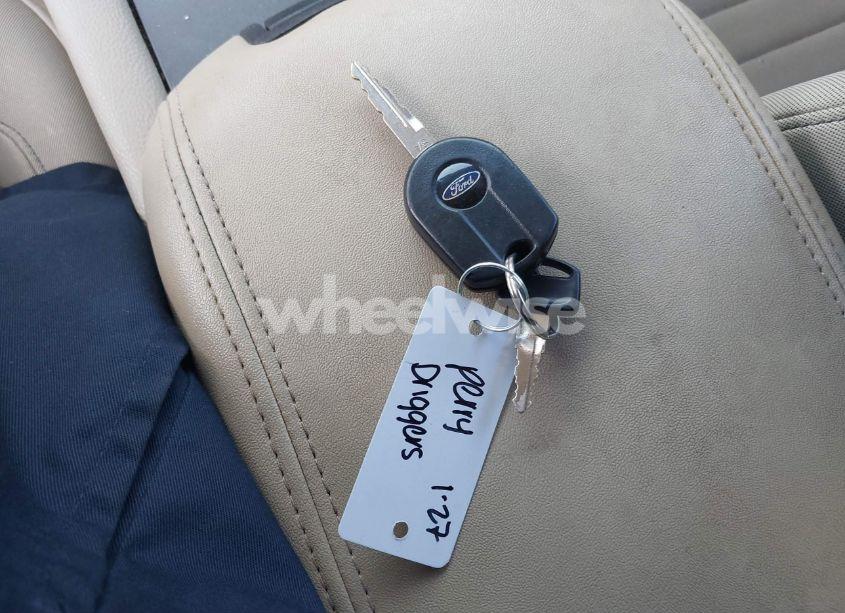 Photo 11 of 2015 Ford Taurus SE (VIN 1FAHP2D8XFG181124)