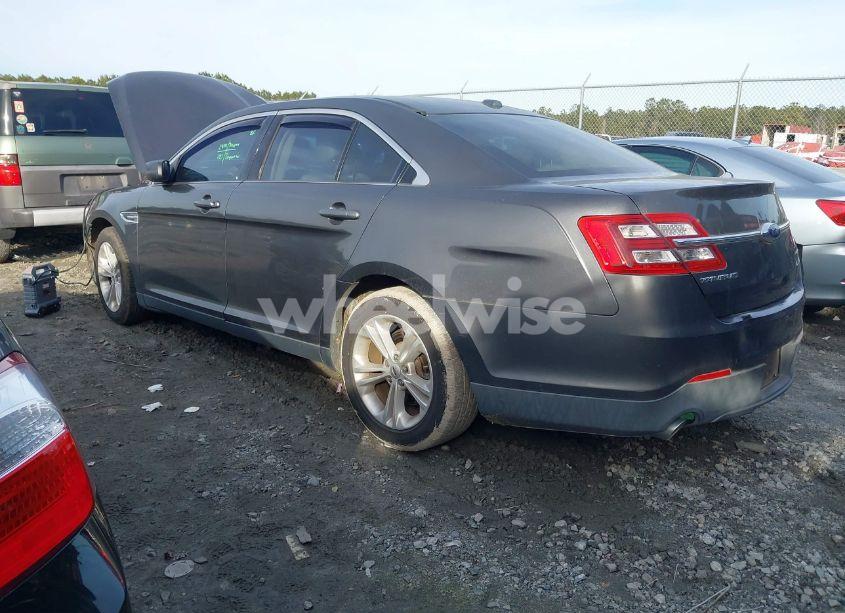 Photo 3 of 2015 Ford Taurus SE (VIN 1FAHP2D8XFG181124)
