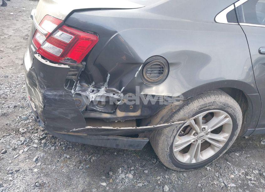 Photo 6 of 2015 Ford Taurus SE (VIN 1FAHP2D8XFG181124)