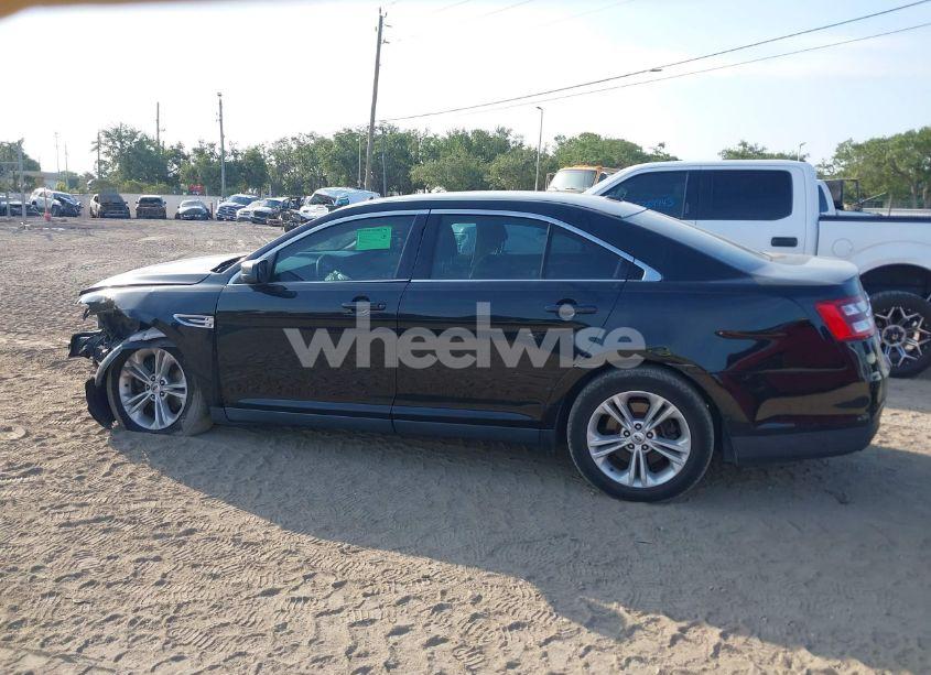 Photo 14 of 2016 Ford Taurus SE (VIN 1FAHP2D8XGG129543)